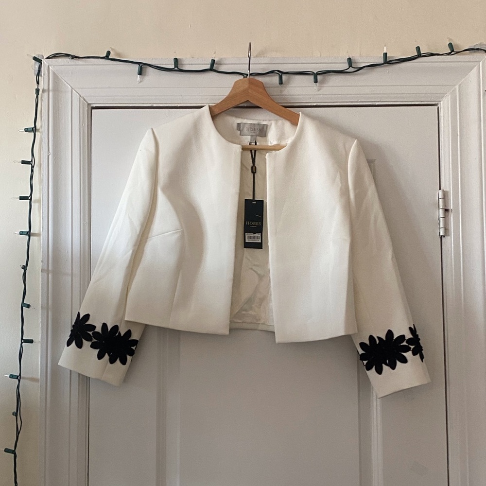 NWT Hobbs London White Cropped Blazer Jacket with Black Floral Lace Cuff
